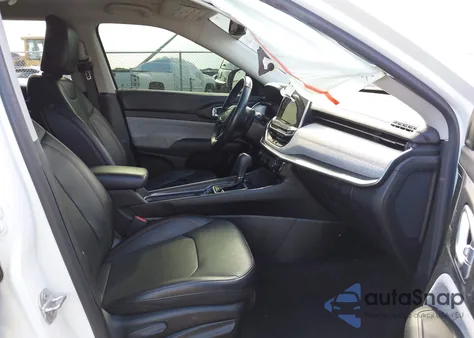 2022 Jeep Compass Latitude Lux 4X4 z USA, uszkodzony, nr VIN 3C4NJDFB6NT212933